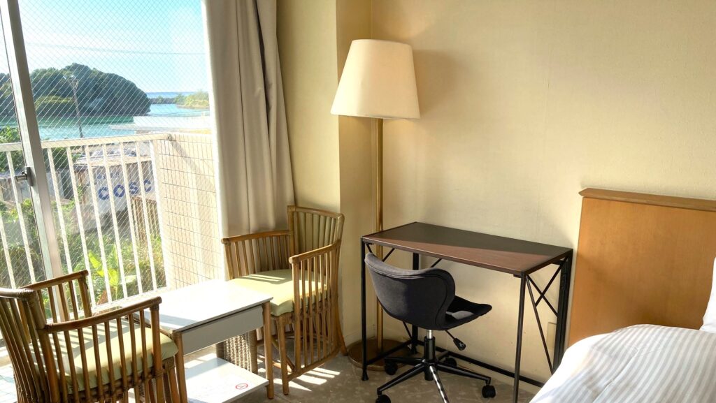 パソコンデスク